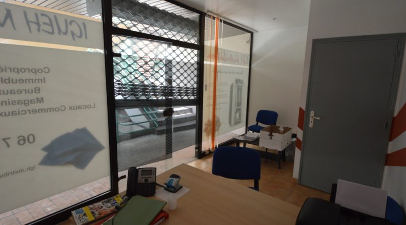 Local commercial Hyper centreA.B.I - Agence Bourdarios Immobilier - A.B.I  Agence Bourdarios Immobilier-4
