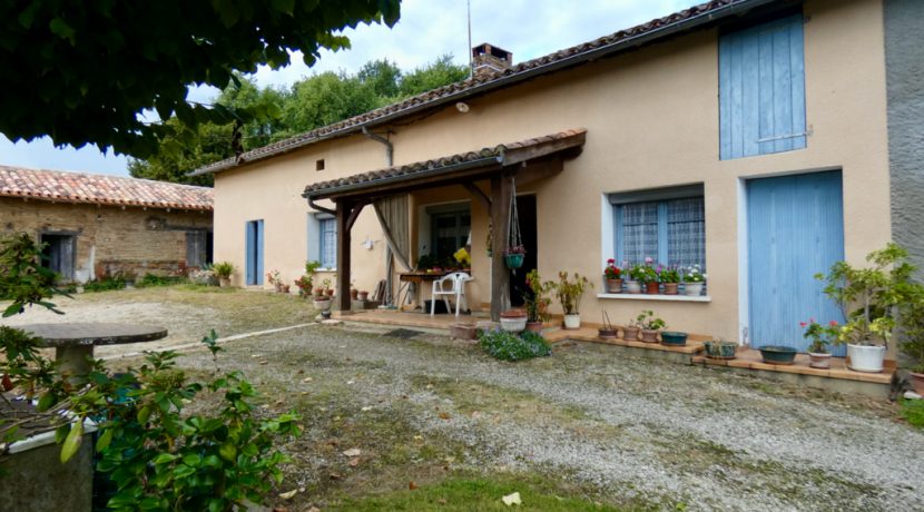 Fermette avec dépendances sur 3 hectaresA.B.I - Agence Bourdarios Immobilier - A.B.I  Agence Bourdarios Immobilier-1