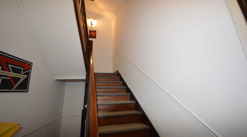 IMMEUBLE de 4 Apparts et 1 local professionnel  Quartier VillebourbonA.B.I - Agence Bourdarios Immobilier - A.B.I  Agence Bourdarios Immobilier-2