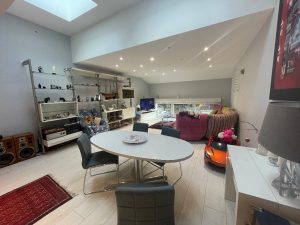 Triplex  avec de beaux volumes à quelques pas du centre villeA.B.I - Agence Bourdarios Immobilier - A.B.I  Agence Bourdarios Immobilier-1