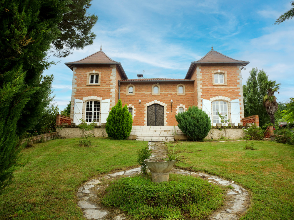 Importante Maison Montauban EST 450m² 16 pièces jardin