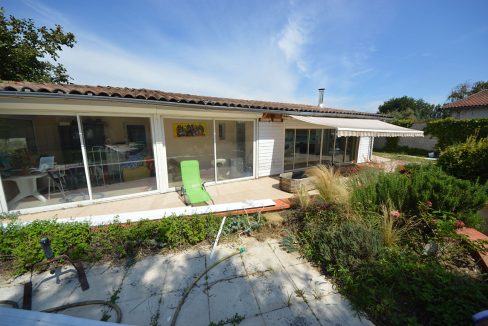 MAISON TRADITIONELLE T6 avec GRAND STUDIO Indépendant 40m²   pisicine sur un  Terrain de 1600 m²A.B.I - Agence Bourdarios Immobilier - A.B.I  Agence Bourdarios Immobilier-1
