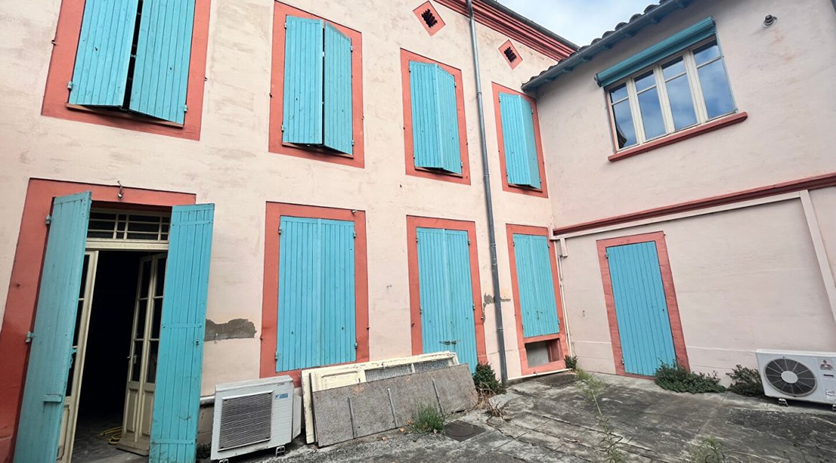 Immeuble mixte Montauban VillebourbonA.B.I - Agence Bourdarios Immobilier - A.B.I  Agence Bourdarios Immobilier-1