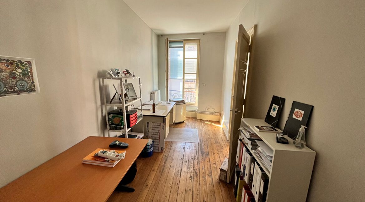 Immeuble mixte Montauban VillebourbonA.B.I - Agence Bourdarios Immobilier - A.B.I  Agence Bourdarios Immobilier-8