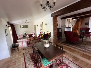 Maison 225 m2 avec piscine et 1