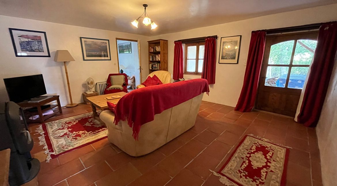 Maison 225 m2 avec piscine et 1