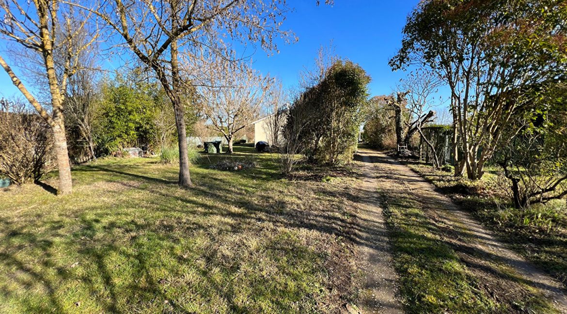 Maison 95m² de plain-pied sur 2000m² de terrainA.B.I - Agence Bourdarios Immobilier - A.B.I  Agence Bourdarios Immobilier-12