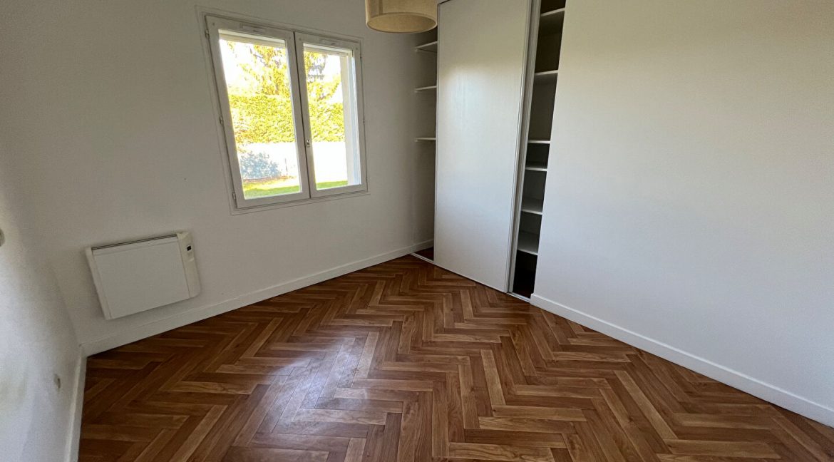 Maison 95m² de plain-pied sur 2000m² de terrainA.B.I - Agence Bourdarios Immobilier - A.B.I  Agence Bourdarios Immobilier-7