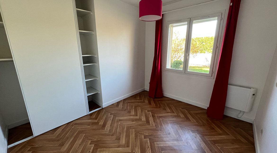 Maison 95m² de plain-pied sur 2000m² de terrainA.B.I - Agence Bourdarios Immobilier - A.B.I  Agence Bourdarios Immobilier-8