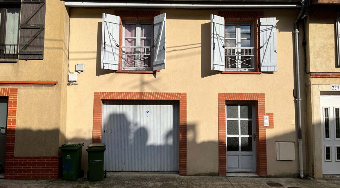 Bel Immeuble ancien loué