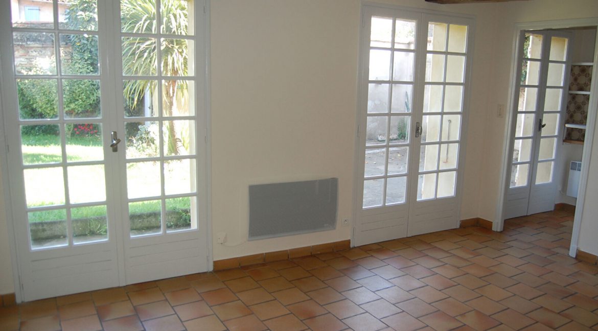 Bel Immeuble ancien loué