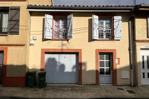 Bel Immeuble ancien loué