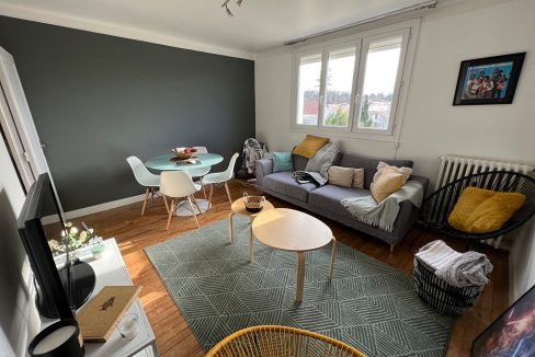 T3 Saint-Michel dernier étageA.B.I - Agence Bourdarios Immobilier - A.B.I  Agence Bourdarios Immobilier-1
