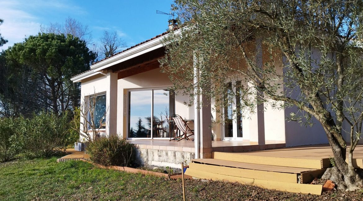 Le FAU- Belle maison 5p environnement qualitatifA.B.I - Agence Bourdarios Immobilier - A.B.I  Agence Bourdarios Immobilier-3