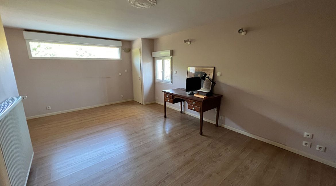 Maison 8 pièce(s) 180 m²