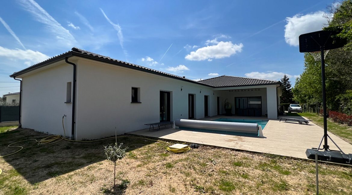 Contemporaine de 200 m² plain-pied PoutyA.B.I - Agence Bourdarios Immobilier - A.B.I  Agence Bourdarios Immobilier-13
