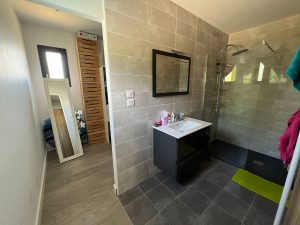 Contemporaine de 200 m² plain-pied PoutyA.B.I - Agence Bourdarios Immobilier - A.B.I  Agence Bourdarios Immobilier-10