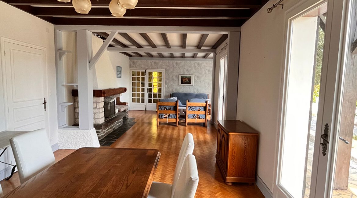 10 minutes Montauban -Sud Maison traditionnelle de7 pièces 175 m2A.B.I - Agence Bourdarios Immobilier - A.B.I  Agence Bourdarios Immobilier-3