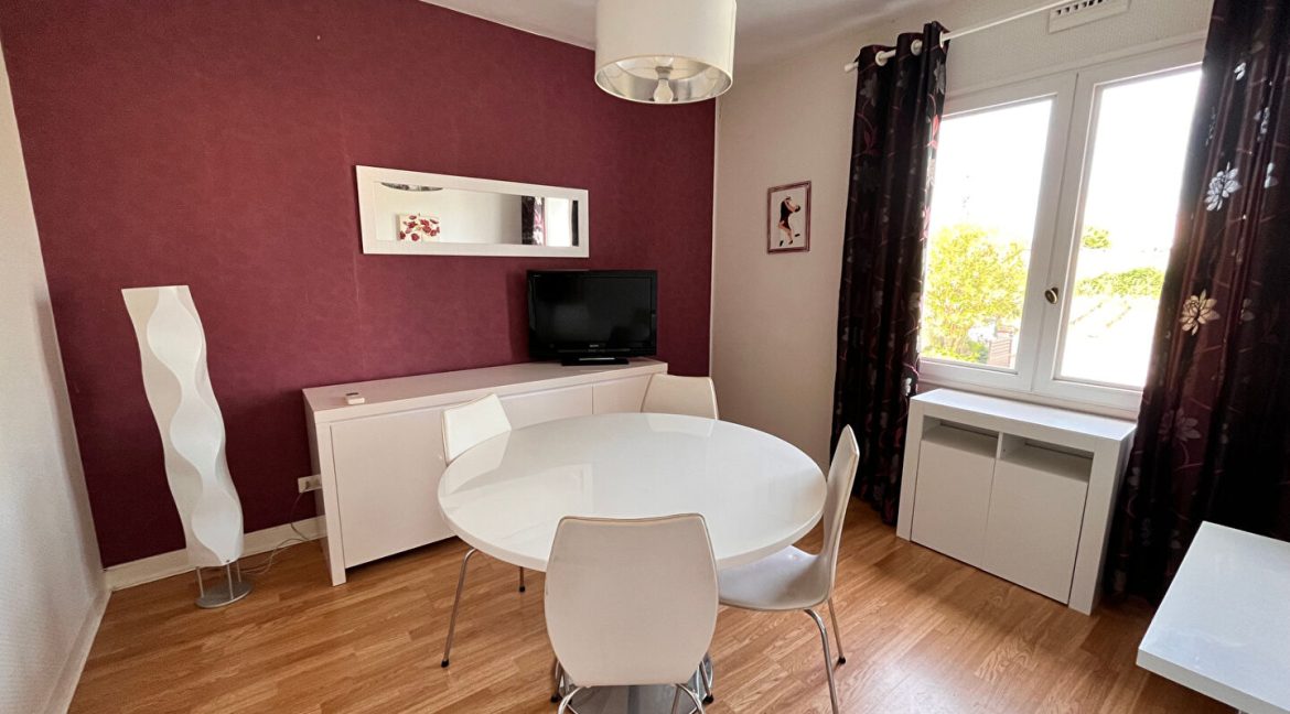 10 minutes Montauban -Sud Maison traditionnelle de7 pièces 175 m2A.B.I - Agence Bourdarios Immobilier - A.B.I  Agence Bourdarios Immobilier-5