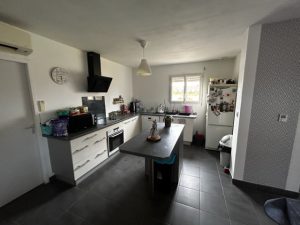 Découvrez cette maison comtemporaine sur un beau terrainA.B.I - Agence Bourdarios Immobilier - A.B.I  Agence Bourdarios Immobilier-2
