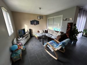 Découvrez cette maison comtemporaine sur un beau terrainA.B.I - Agence Bourdarios Immobilier - A.B.I  Agence Bourdarios Immobilier-4