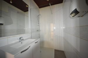 IMMEUBLE  T3 et T2 Bis de 170 m²  avec cours  dépendances centre-villageA.B.I - Agence Bourdarios Immobilier - A.B.I  Agence Bourdarios Immobilier-7