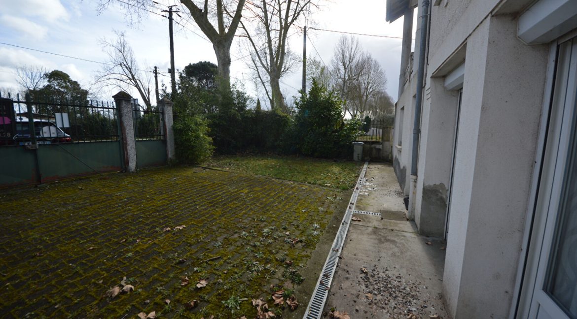 Maison Montauban Sud 160 m² ( 6 pièces) jardin puitsA.B.I - Agence Bourdarios Immobilier - A.B.I  Agence Bourdarios Immobilier-9