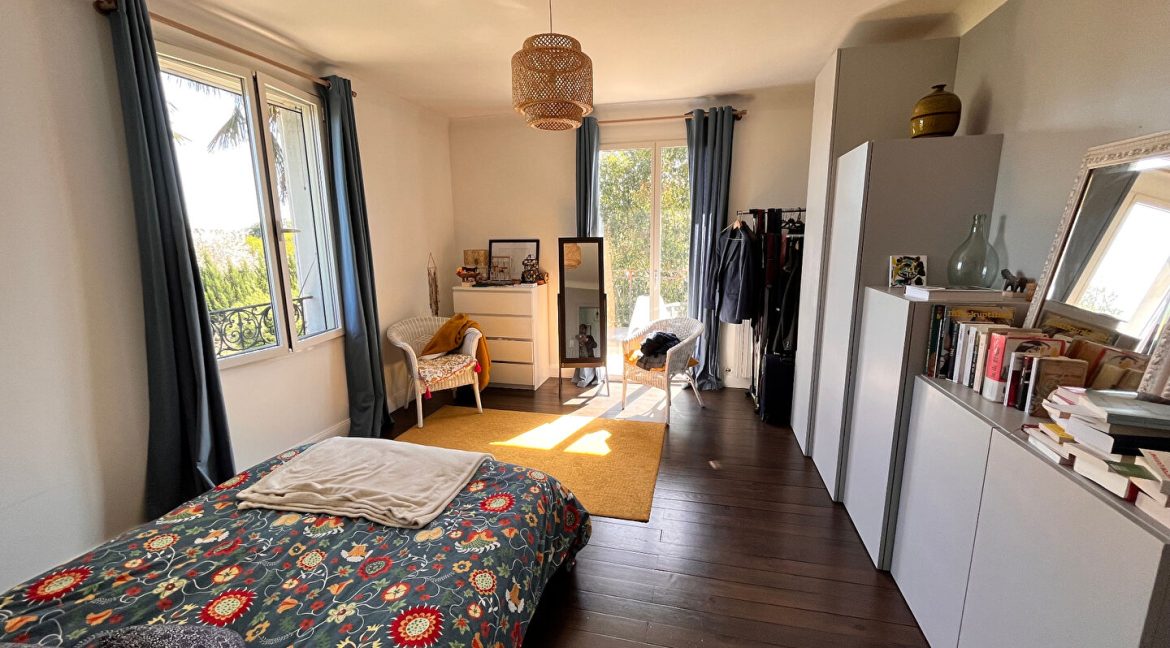 proche VillebourbonA.B.I - Agence Bourdarios Immobilier - A.B.I  Agence Bourdarios Immobilier-2