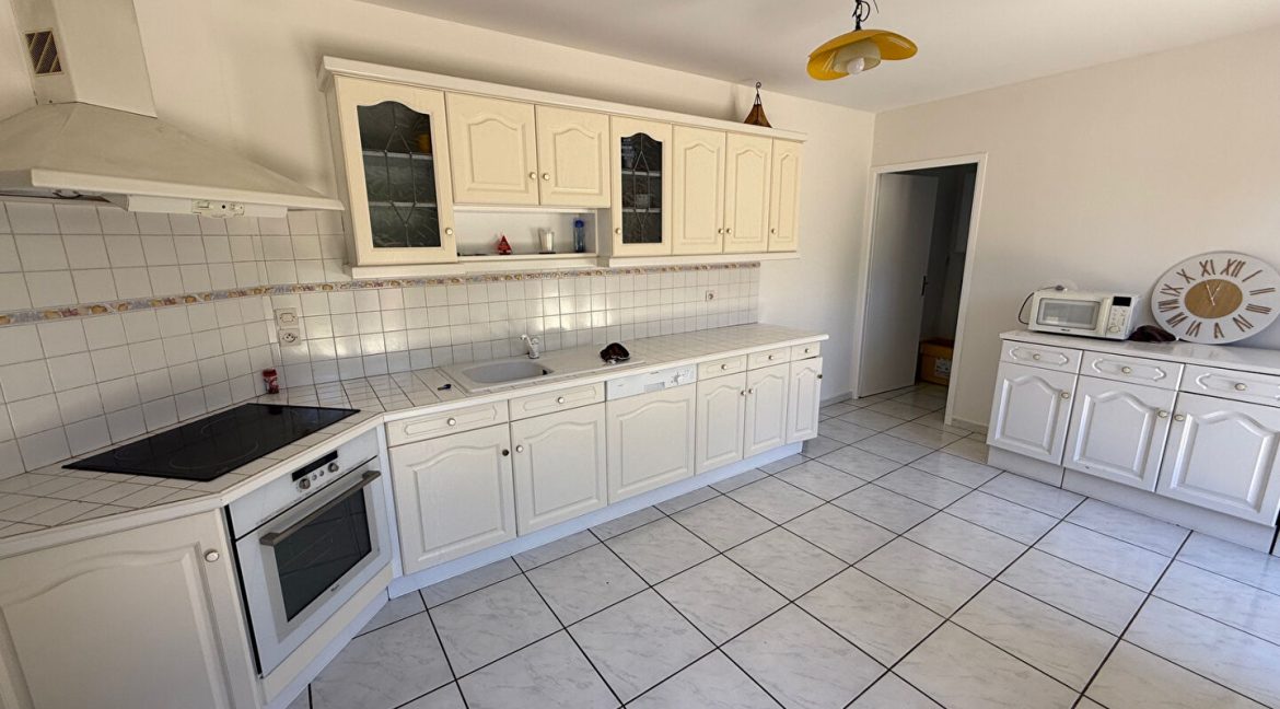 garage jardin arboré.A.B.I - Agence Bourdarios Immobilier - A.B.I  Agence Bourdarios Immobilier-3