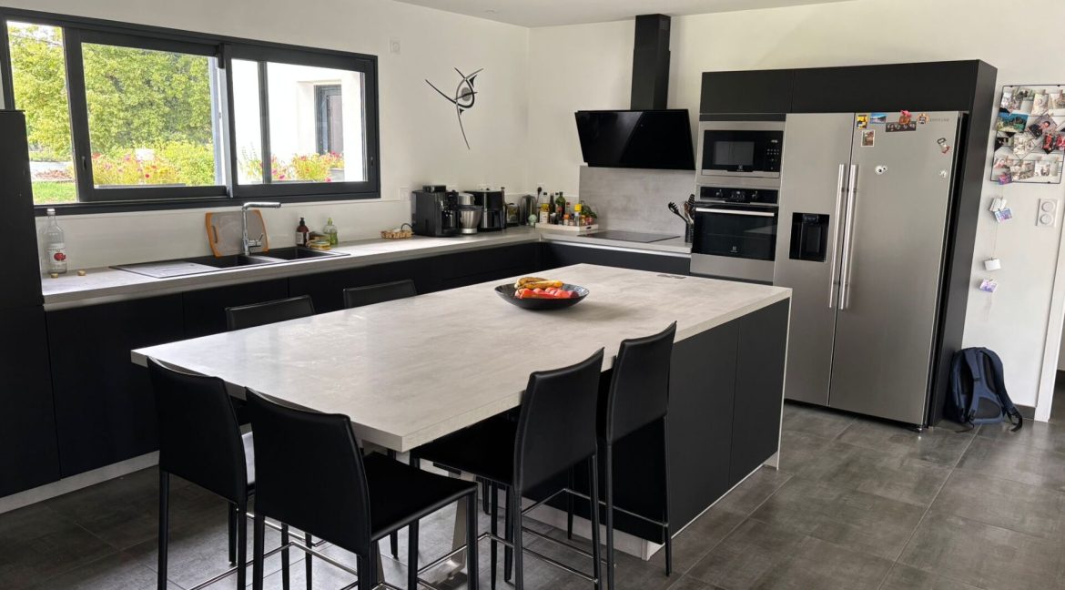 Un cadre de vie privilégié à Barry-d'IslemadeA.B.I - Agence Bourdarios Immobilier - A.B.I  Agence Bourdarios Immobilier-3