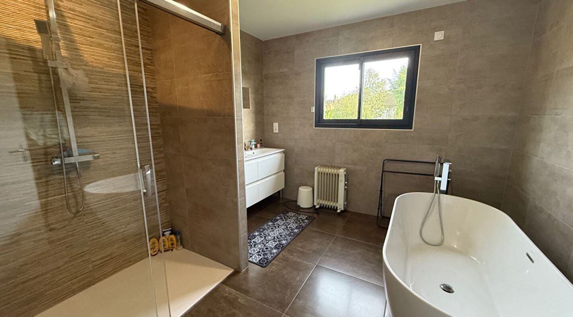 Un cadre de vie privilégié à Barry-d'IslemadeA.B.I - Agence Bourdarios Immobilier - A.B.I  Agence Bourdarios Immobilier-6