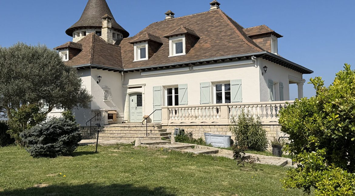 Demeure de caractère à CaussadeA.B.I - Agence Bourdarios Immobilier - A.B.I  Agence Bourdarios Immobilier-1