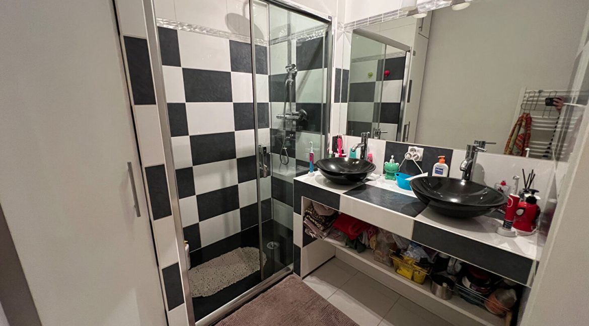 Appartement T4 1er étage centre villeA.B.I - Agence Bourdarios Immobilier - A.B.I Agence Bourdarios Immobilier-4
