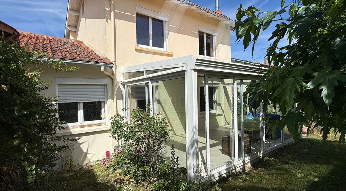 Jardin à Montbeton centre.A.B.I - Agence Bourdarios Immobilier - A.B.I Agence Bourdarios Immobilier-1