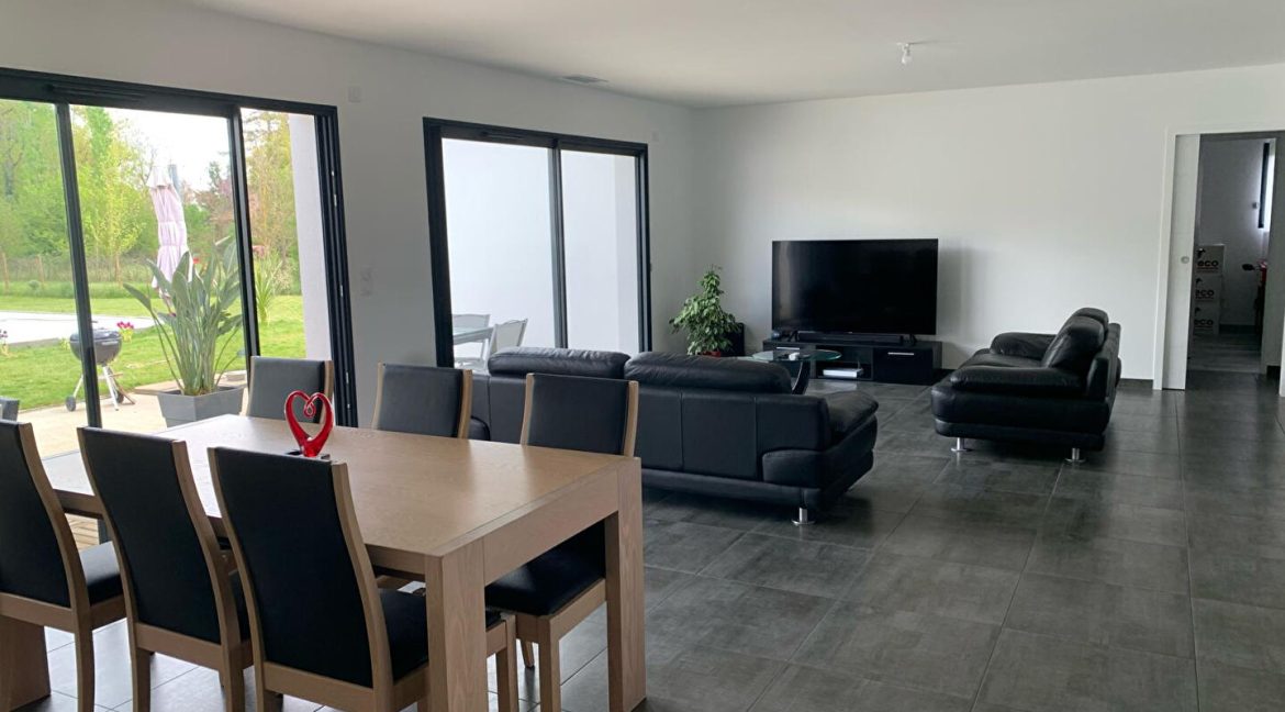 Un cadre de vie privilégié à Barry-d'IslemadeA.B.I - Agence Bourdarios Immobilier - A.B.I Agence Bourdarios Immobilier-9