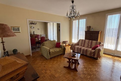 Montauban C-V Appart. 5 Pièces parking balconA.B.I - Agence Bourdarios Immobilier - A.B.I  Agence Bourdarios Immobilier-1