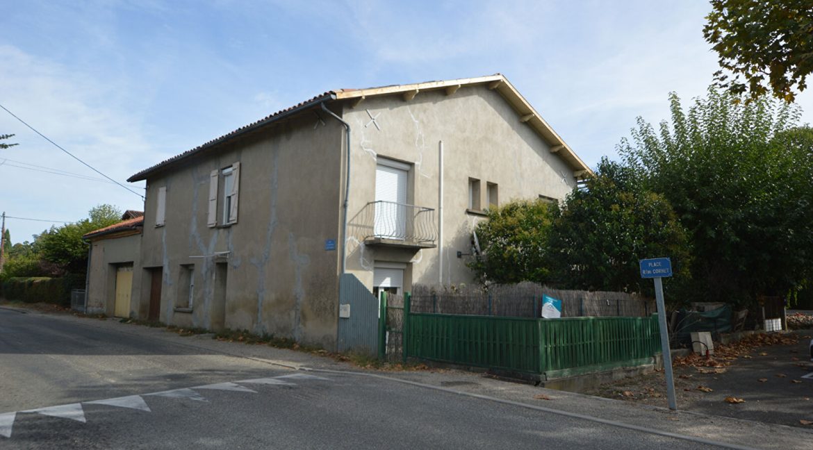 Immeuble en ville 2 appartements avec cours et garagesA.B.I - Agence Bourdarios Immobilier - A.B.I Agence Bourdarios Immobilier-1