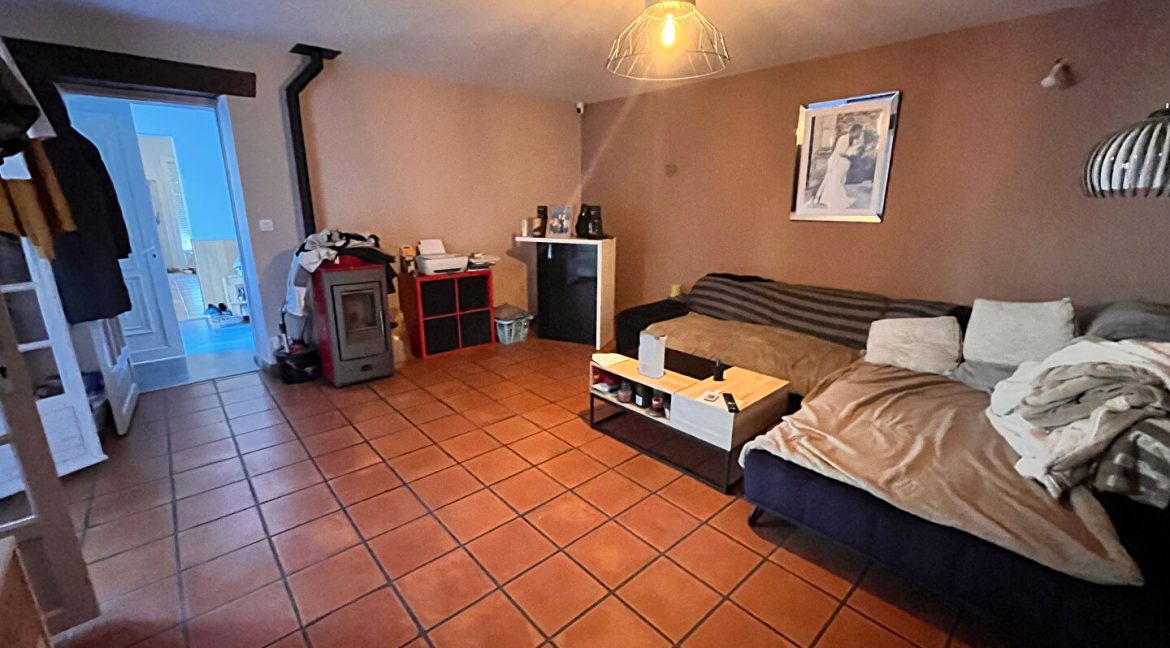 Immeuble en ville 2 appartements avec cours et garagesA.B.I - Agence Bourdarios Immobilier - A.B.I Agence Bourdarios Immobilier-4